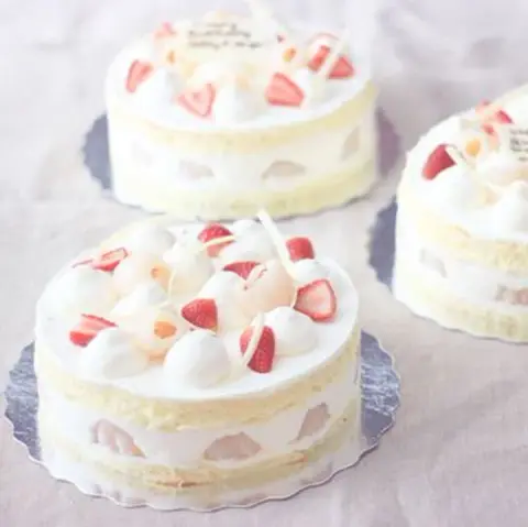 Lychee Cake